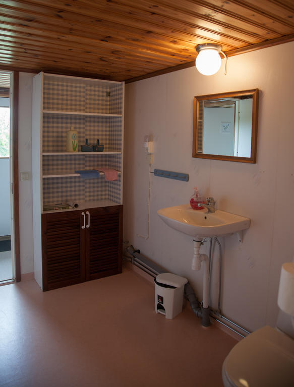 Lantluft Hotel Gullholma Room photo